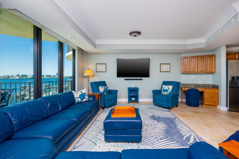 Living area 4, Phoenix On The Bay 1333 - Poseidon House 5 Bedroom Condo, Baldwin