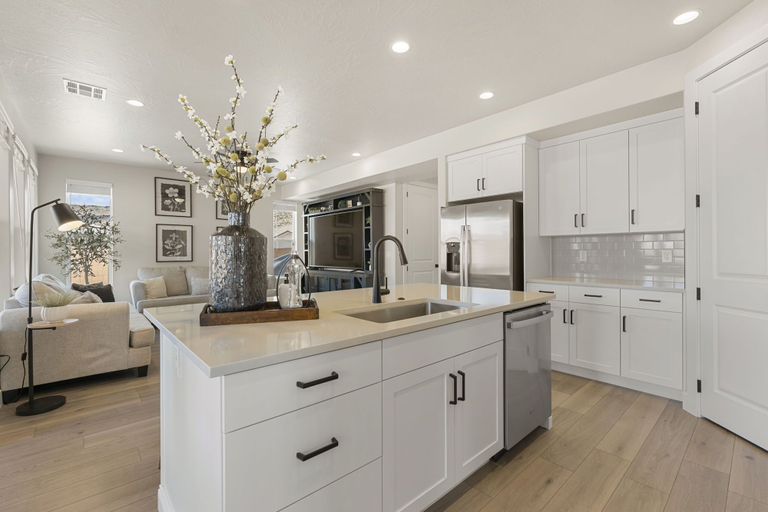 Interior 3, The Splash Yard 5 Bedroom Home, Washington