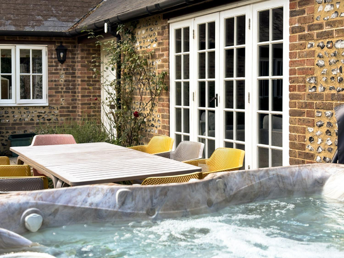 Sport & Beauty 2, Greenwood Grange, Dorset