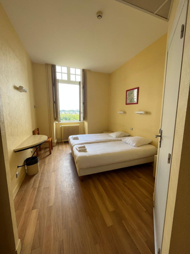 Bedroom, Hotellerie Saint Yves, Eure-et-Loir