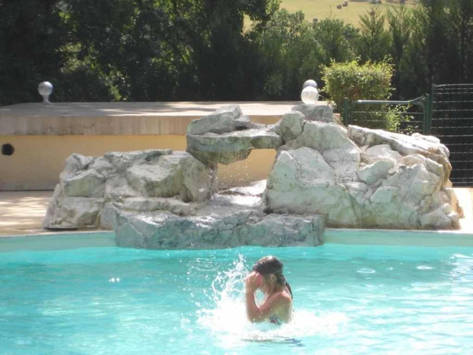Sport & Beauty 4, ZEcamping 4 etoiles animaux acceptes tennis pataugeoire, Dordogne