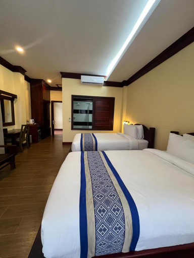 Bedroom 2, Pon Arena Hotel, Khong