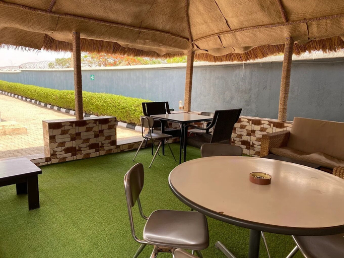 Outdoor dining, Mabala Millennium Hotel, AbujaMun