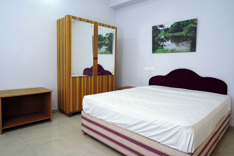Room 3, Holidayhomecochin, Ernakulam