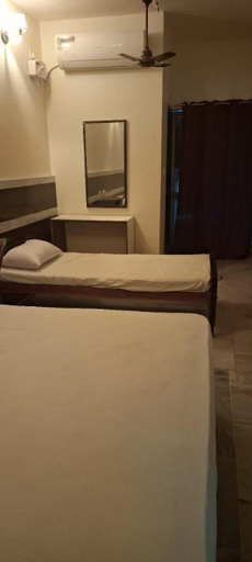 Others 4, Hotel Shri Durga, Thanjavur