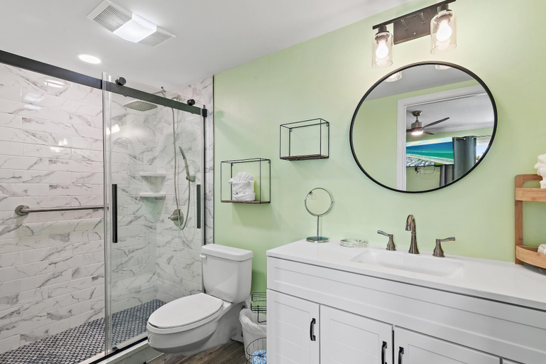 Bathroom 4, Sandpiper Cove 1079, Okaloosa