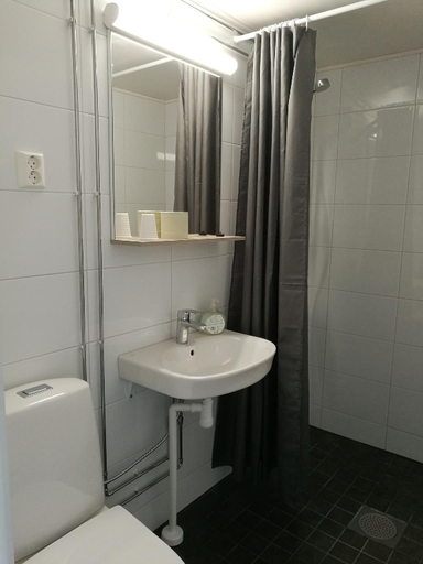 Bathroom, Hotel Julie, North Karelia