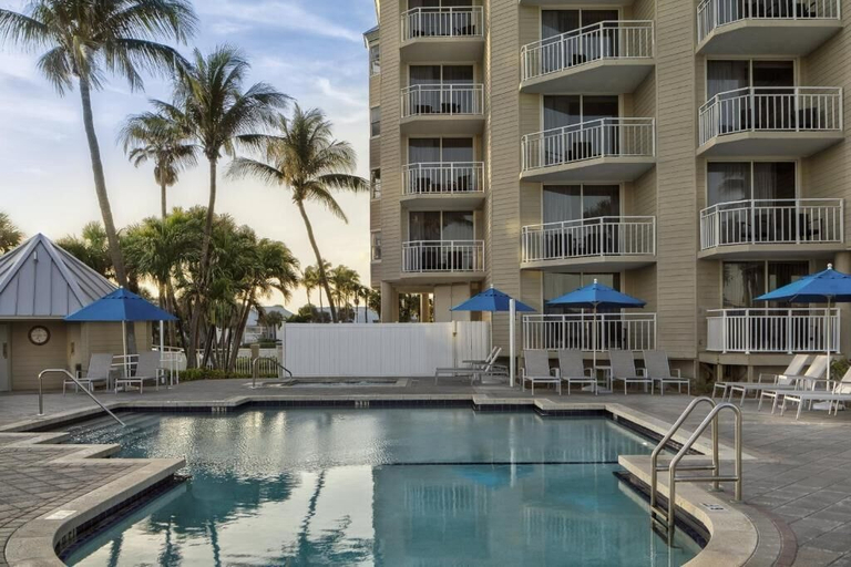 Pool 4, Beach Villas, Martin