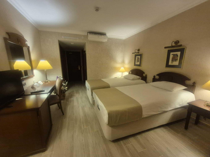 Bedroom 5, HOTEL BÜYÜK SÜMELA, Maçka