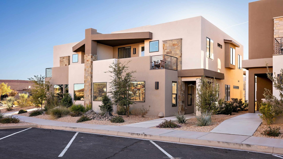 Exterior & Views 2, 5 Star Zions St George Retreat by RedAwning, Washington