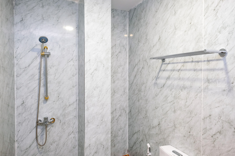 Bathroom 3, RedDoorz Plus @ Pasar Bengkong Centre Batam, Batam