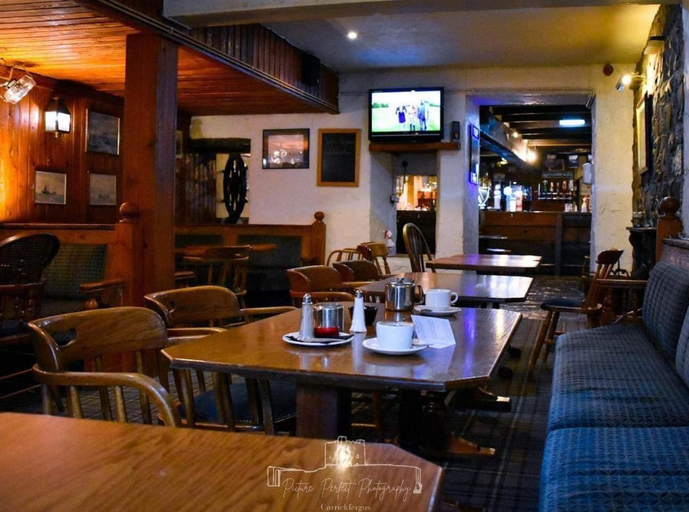Food & Drinks 5, ドビンズ イン, Mid and East Antrim