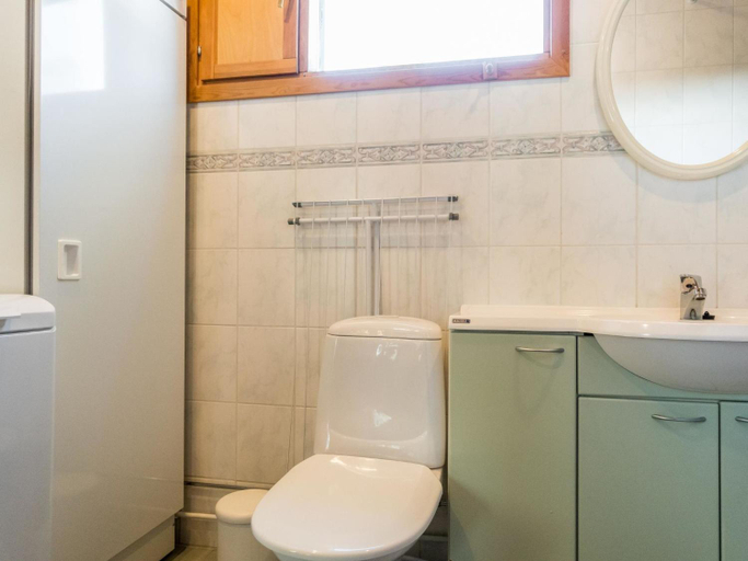 Bathroom 3, Holiday Home Villa aihki by Interhome, Lapland