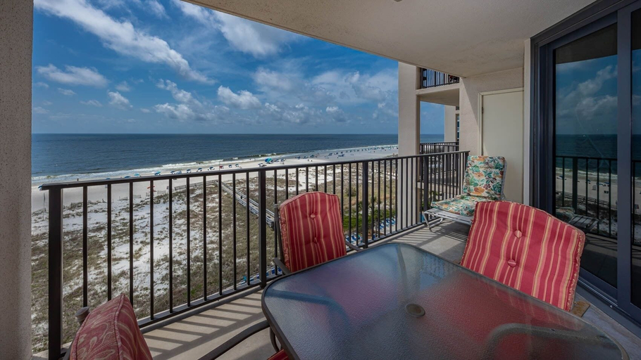 Property grounds 4, Phoenix East 608 1 Bedroom Condo, Baldwin
