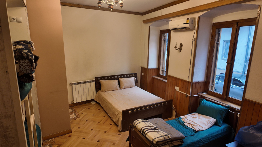 Room 2, The Silk Road Stay, Tbilisi