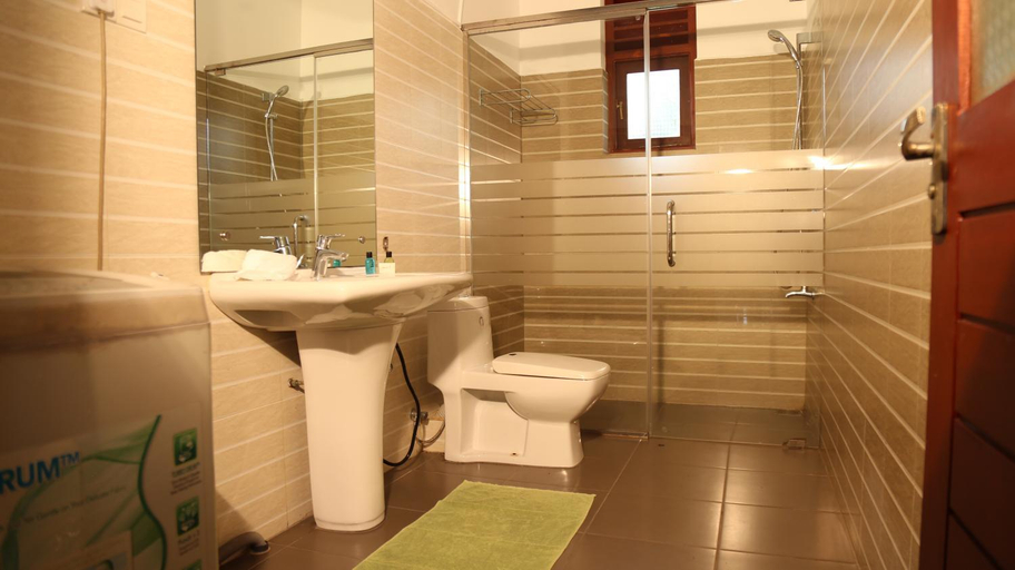 Bathroom 4, Harris Villa, Hikkaduwa
