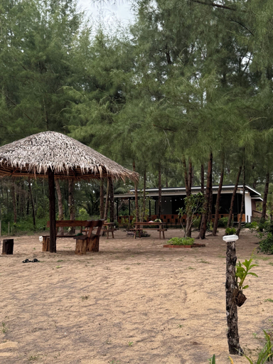 Property grounds, Marinthara Homestay