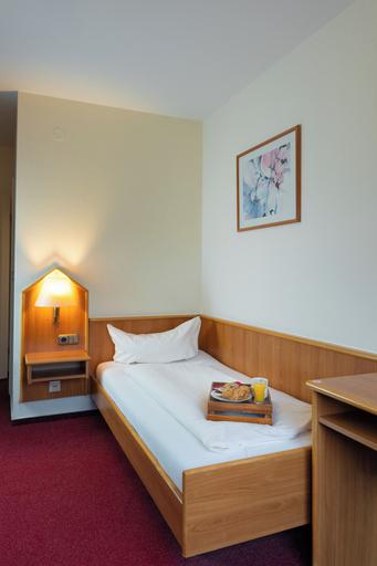 Room 5, ALEMBRA - Hotel zur Moselbrücke, Trier-Saarburg