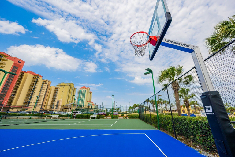 Sport court 3, Phoenix Iii 3001 2 Bedroom Condo, Baldwin