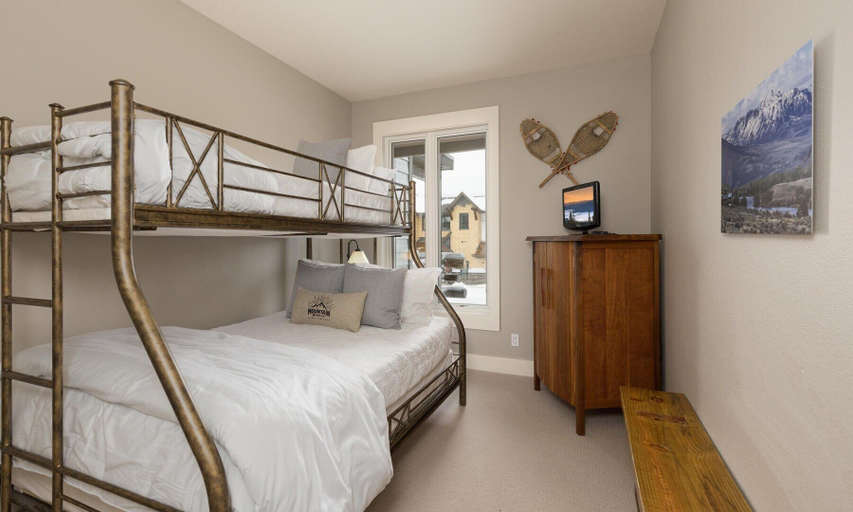 Room 3, Saddle Ridge I3 3 Bedroom Home, Madison