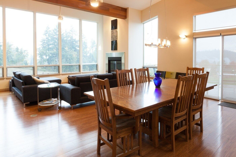 Dining 4, Mountain House 4 Bedroom Home by RedAwning, Hood River
