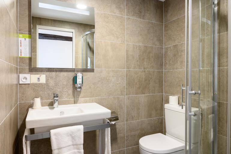 Bathroom 4, Hotel le Saint Nicolas, Haut-Rhin