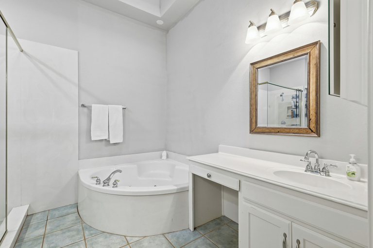 Bathroom 3, Lux Cozy 5B2B Home for Families, Collin