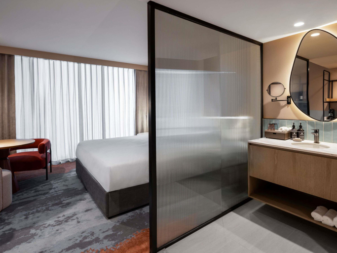 Bedroom 5, Mercure Melbourne La Trobe Street, Melbourne