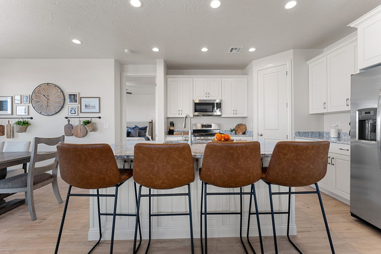Private kitchen 3, The One By The Pool 5 Bedroom Home, Washington