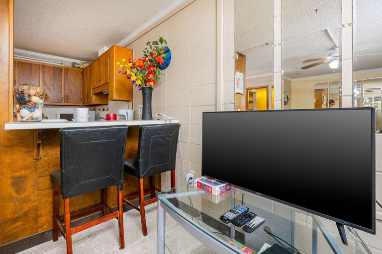 Interior, Gulf Village 204 2 Bedroom Condo, Baldwin