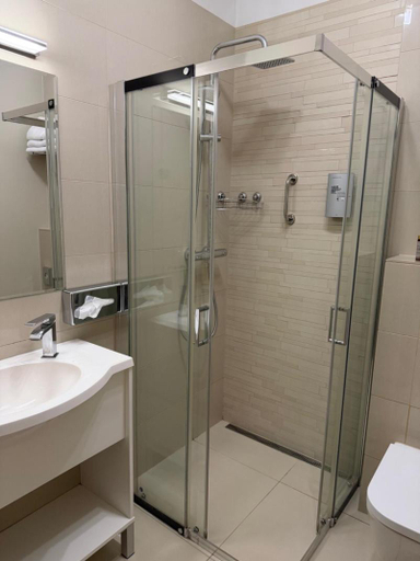 Bathroom 3, Hotel Inter, Środa Śląska