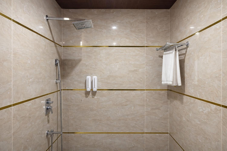 Bathroom 2, Riverline Gold Resort, Garhwal
