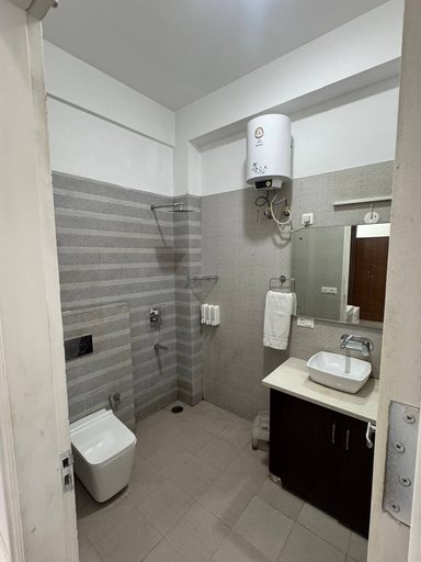 Bathroom 3, Happy Feet Boutique Homestay, Dehradun