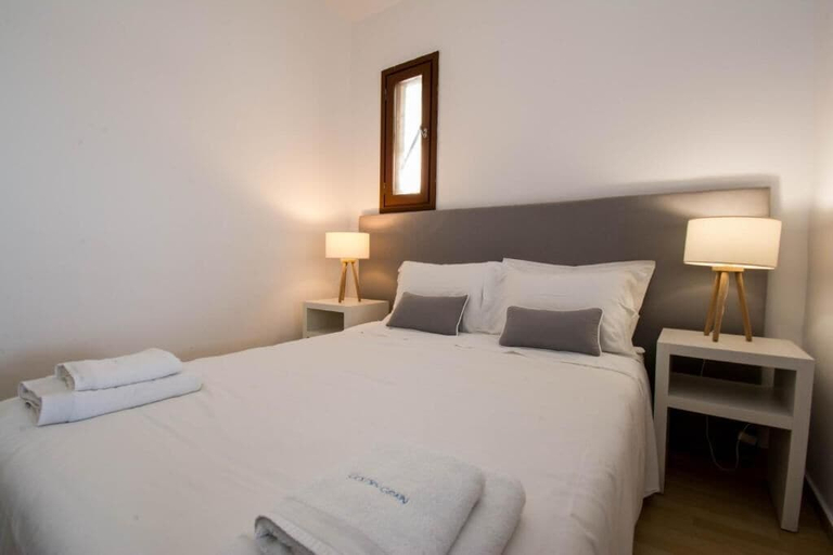 Room 2, Golden Grain Beachfront Suites, Crete