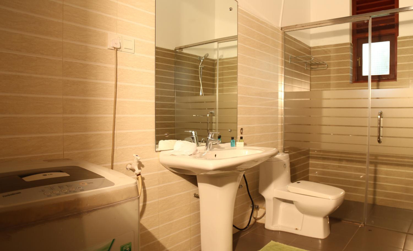 Others 4, Harris Villa, Hikkaduwa