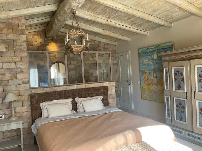 Bedroom 2, L'Irisciabella, Vaucluse