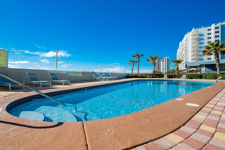 Pool 4, Phoenix Ix 504 3 Bedroom Condo, Escambia