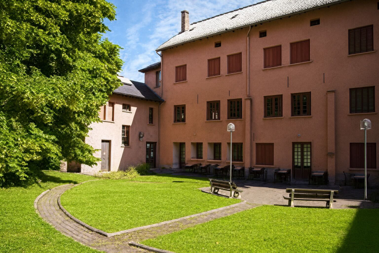 Primary image
