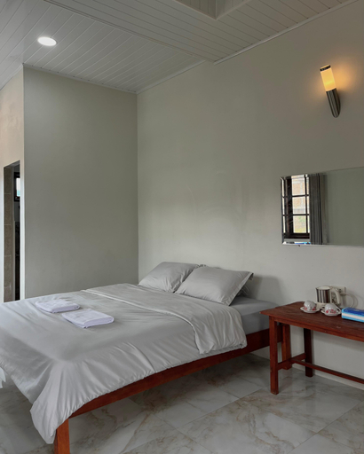 Bedroom 2, Caesarea Villa, Karo
