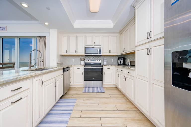 Private kitchen 2, Phoenix Orange Beach Ii 2401 4 Bedroom Condo, Baldwin