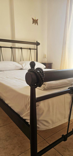 Bedroom 3, Nitelli's Houses, North Aegean