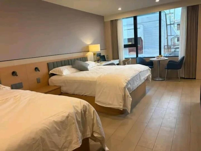 Room 3, Plaza Court Hotel, City of Georgetown