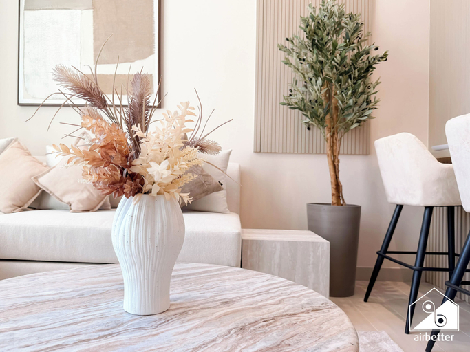 Interior 2, Binghatti Phantom Bliss 1BR With Private Pool, Dubai