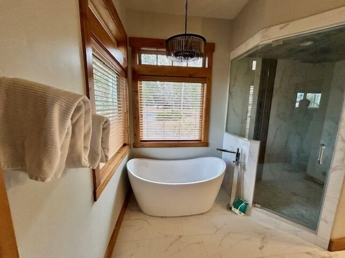 Bathroom 4, Seven Peaks 3 Bedroom Home, Deschutes