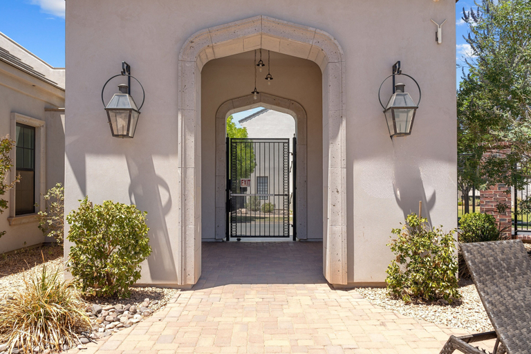 Exterior detail, Highlander 4 Bedroom Townhouse, Washington