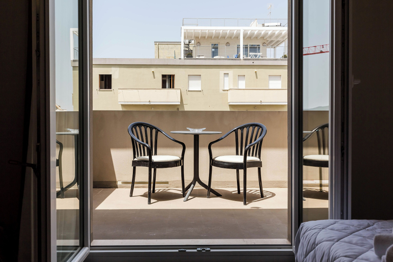 Others 5, Piccolo Catalunya Hostel, Sassari