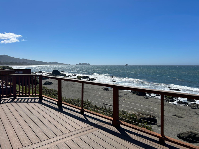 Others 5, Ocean Front Cabin 15, Jacuzzi & Sensational Views, Del Norte