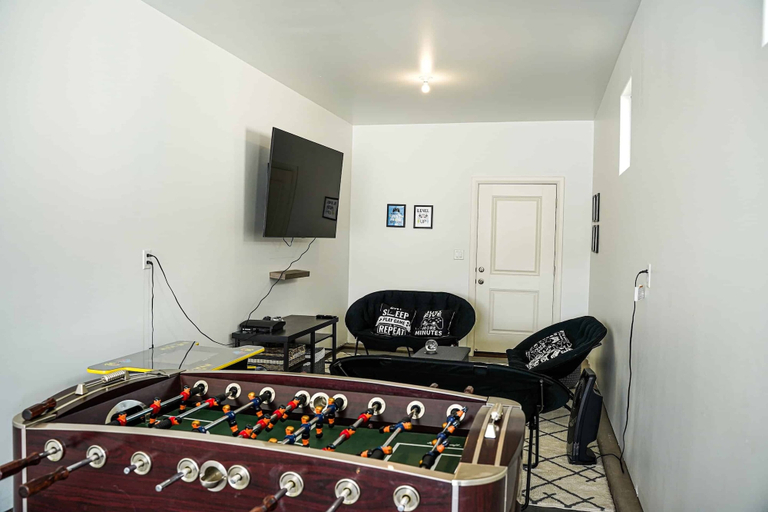 Game room 5, Paseos to Redrocks by RedAwning, Washington
