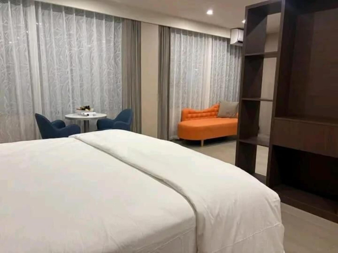 Room 4, Plaza Court Hotel, City of Georgetown