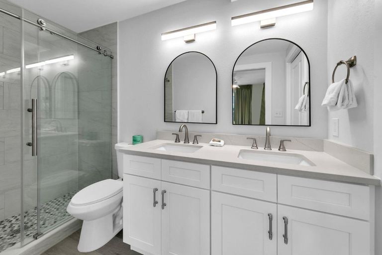 Bathroom 4, Beachside Villas 523, Walton